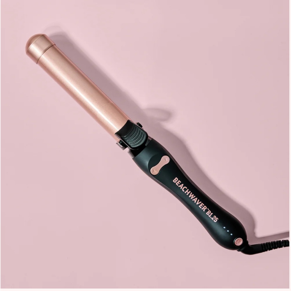 Midnight Rose 1” Beachwaver with box included